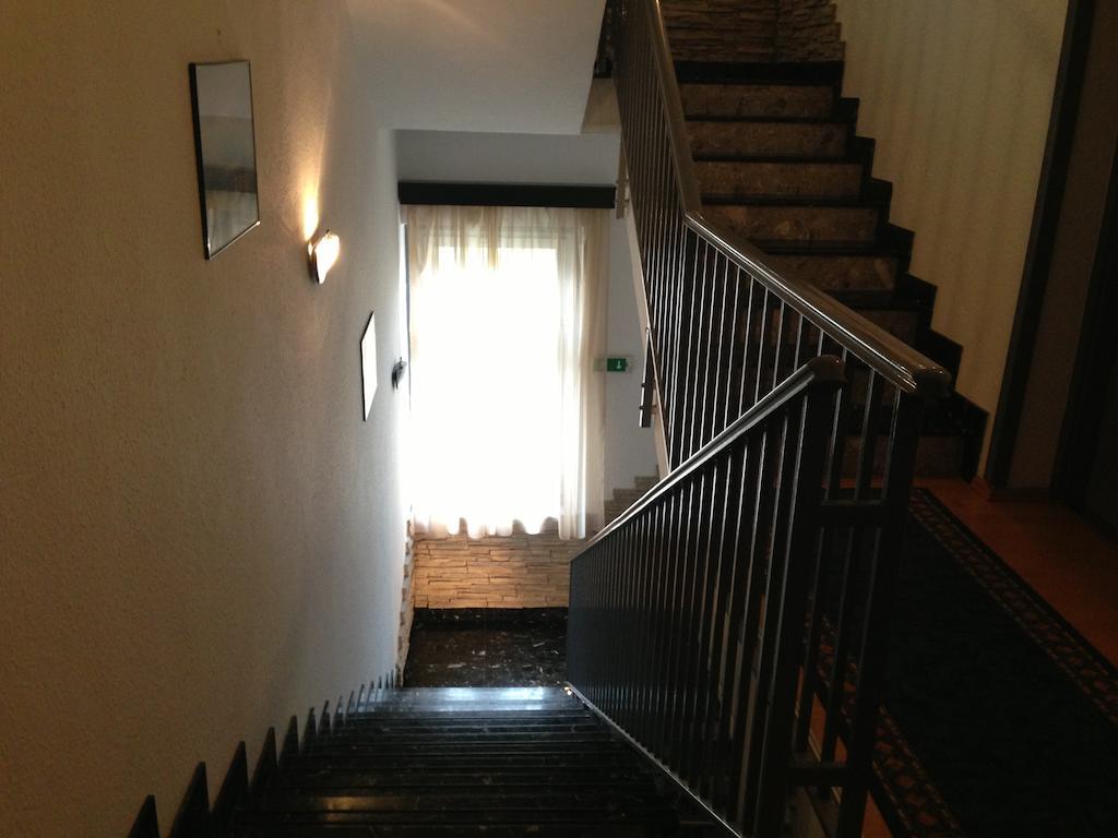Villa Hotel Kristal - Budapest — Fotoğraflar 2